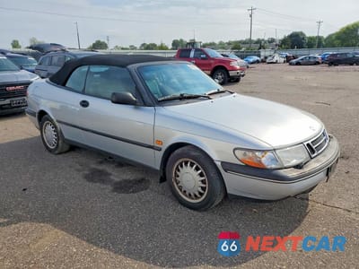 Czwarte zdjęcie samochodu z boku: 1995 SAAB 900 S VIN:YS3DD78BXS7018089 - miniatura