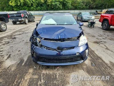 Piąte zdjęcie samochodu w środku: 2015 TOYOTA PRIUS THREE VIN:JTDKN3DU1F1914740 - miniatura