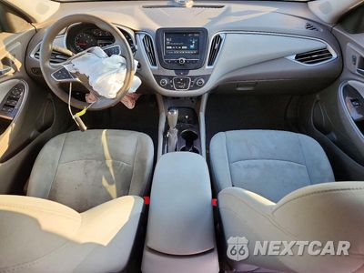 Zdjęcie 8 z 12 samochodu: 2017 CHEVROLET MALIBU LS VIN:1G1ZB5ST6HF290624 - miniatura