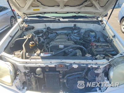 Zdjęcie 12 z 13 samochodu: 2001 TOYOTA SEQUOIA LIMITED VIN:5TDZT38A31S029424 - miniatura