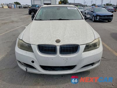 Piąte zdjęcie samochodu w środku: 2009 BMW 328 I SULEV VIN:WBAPH53559A437914 - miniatura