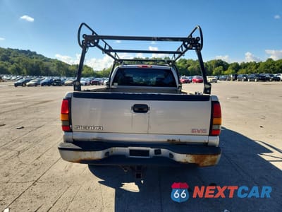 Zdjęcie 6 z 12 samochodu: 2005 GMC NEW SIERRA K1500 VIN:1GTEK19Z65E333983 - miniatura