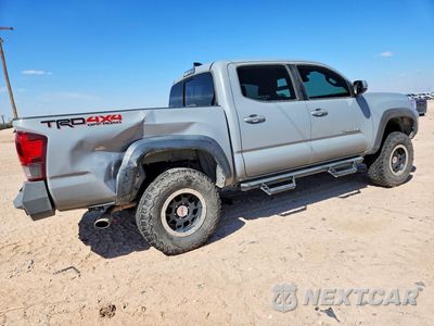 Trzecie zdjęcie samochodu z tyłu: 2018 TOYOTA TACOMA TRD OFF-ROAD VIN:3TMCZ5AN6JM146234 - miniatura