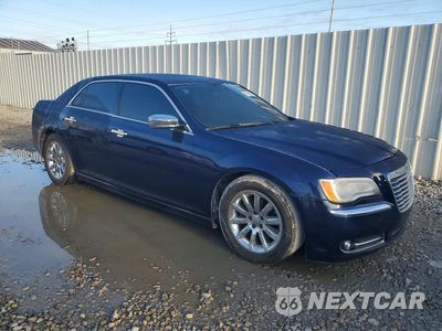 Czwarte zdjęcie samochodu z boku: 2013 CHRYSLER 300C VIN:2C3CCAETXDH647072 - miniatura