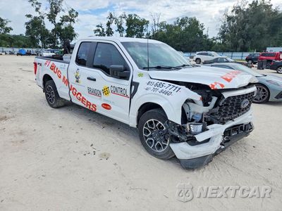 Czwarte zdjęcie samochodu z boku: 2023 FORD F150 SUPER CAB VIN:1FTEX1CP8PKF68513 - miniatura