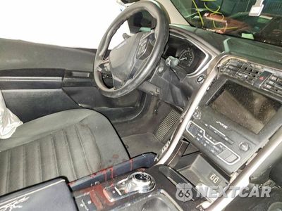 Zdjęcie 9 z 14 samochodu: 2019 FORD FUSION SE VIN:3FA6P0LU4KR104469 - miniatura