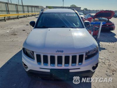 Piąte zdjęcie samochodu w środku: 2016 JEEP COMPASS SPORT VIN:1C4NJCBA9GD734228 - miniatura
