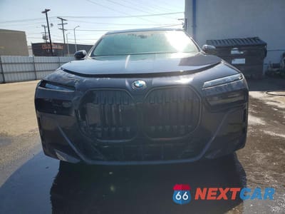 Piąte zdjęcie samochodu w środku: 2025 BMW I7 XDRIVE60 VIN:WBY53EJ08SCT50453 - miniatura