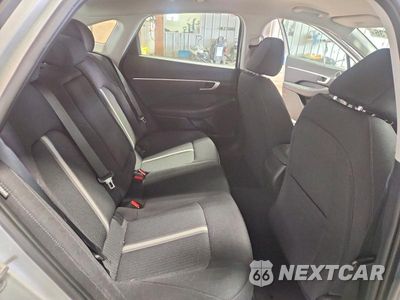 Zdjęcie 10 z 13 samochodu: 2026 HYUNDAI SONATA SEL SPORT VIN:KMHL64JA6TA526122 - miniatura