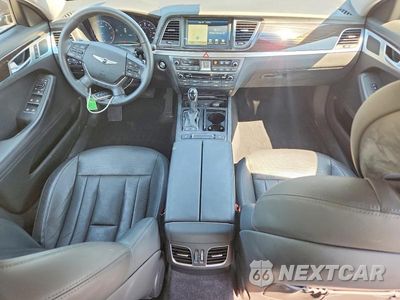 Zdjęcie 8 z 12 samochodu: 2017 GENESIS G80 3.8 VIN:KMHGN4JE3HU194024 - miniatura