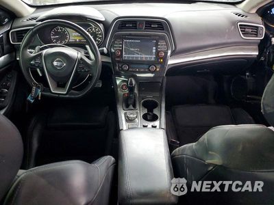 Zdjęcie 8 z 13 samochodu: 2017 NISSAN MAXIMA 3.5 SR VIN:1N4AA6AP0HC405100 - miniatura