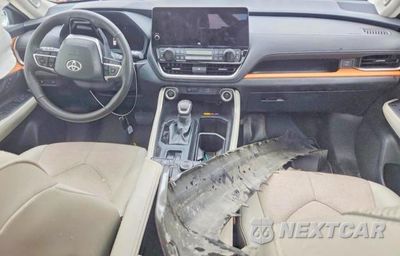 Zdjęcie 8 z 12 samochodu: 2024 TOYOTA GRAND HIGHLANDER PLATINUM VIN:5TDAAAB54RS060101 - miniatura
