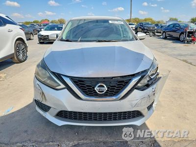 Piąte zdjęcie samochodu w środku: 2017 NISSAN SENTRA S VIN:3N1AB7AP4HY302060 - miniatura