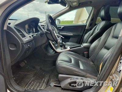 Zdjęcie 7 z 13 samochodu: 2015 VOLVO XC60 T6 PREMIER+ VIN:YV4902RC0F2580036 - miniatura