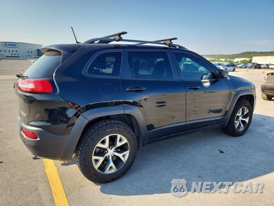 Trzecie zdjęcie samochodu z tyłu: 2018 JEEP CHEROKEE TRAILHAWK VIN:1C4PJMBX7JD575848 - miniatura
