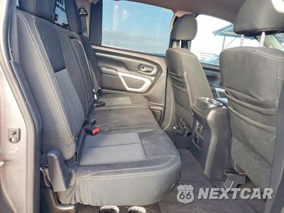 Zdjęcie 10 z 12 samochodu: 2017 NISSAN TITAN SV VIN:1N6AA1E68HN501704 - miniatura