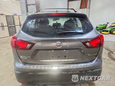 Zdjęcie 6 z 13 samochodu: 2017 NISSAN ROGUE SPORT SL VIN:JN1BJ1CR0HW126828 - miniatura