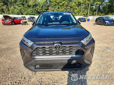 Piąte zdjęcie samochodu w środku: 2024 TOYOTA RAV4 XLE VIN:2T3W1RFV1RC284151 - miniatura