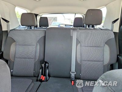 Zdjęcie 10 z 13 samochodu: 2020 CHEVROLET TRAVERSE LS VIN:1GNEVFKWXLJ215645 - miniatura