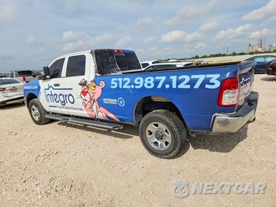 Drugie zdjęcie samochodu z przodu: 2019 RAM 2500 TRADESMAN VIN:3C6UR5HJ3KG700148 - miniatura