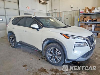 Czwarte zdjęcie samochodu z boku: 2021 NISSAN ROGUE SV VIN:JN8AT3BB0MW215624 - miniatura