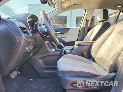 Zdjęcie 7 z 13 samochodu: 2020 CHEVROLET EQUINOX LT VIN:2GNAXUEV6L6138639 - miniatura