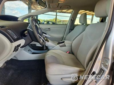Zdjęcie 7 z 12 samochodu: 2013 TOYOTA PRIUS THREE VIN:JTDKN3DU4D5578961 - miniatura