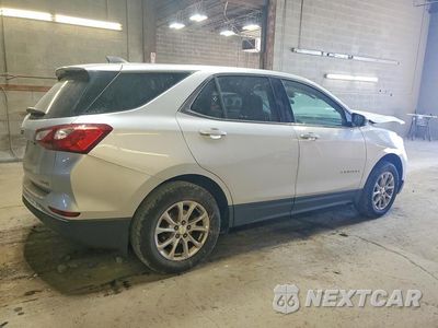 Trzecie zdjęcie samochodu z tyłu: 2020 CHEVROLET EQUINOX LT VIN:3GNAXUEV9LS618501 - miniatura