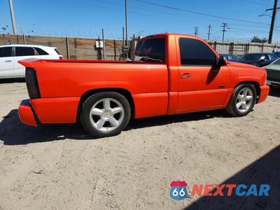 Trzecie zdjęcie samochodu z tyłu: 2005 CHEVROLET SILVERADO C1500 VIN:1GCEC14T85Z163988 - miniatura