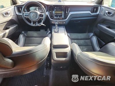 Zdjęcie 8 z 12 samochodu: 2018 VOLVO XC60 T6 R-DESIGN VIN:LYVA22RM4JB097241 - miniatura