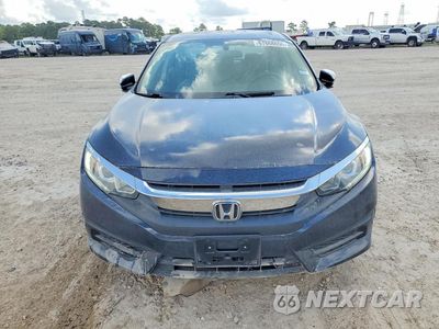 Piąte zdjęcie samochodu w środku: 2018 HONDA CIVIC LX VIN:2HGFC2F5XJH606534 - miniatura