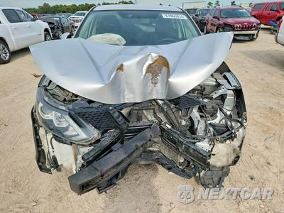 Piąte zdjęcie samochodu w środku: 2019 NISSAN ROGUE SPORT S VIN:JN1BJ1CP2KW527352 - miniatura