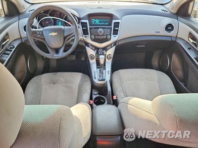 Zdjęcie 8 z 12 samochodu: 2011 CHEVROLET CRUZE LT VIN:1G1PE5S92B7246995 - miniatura