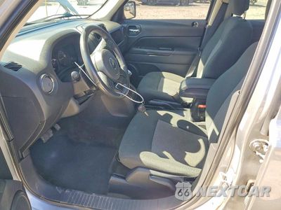 Zdjęcie 7 z 13 samochodu: 2014 JEEP PATRIOT LATITUDE VIN:1C4NJRFB0ED739255 - miniatura