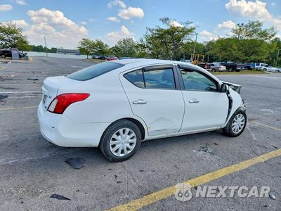 Piąte zdjęcie samochodu w środku: 2012 NISSAN VERSA 1.6 S VIN:3N1CN7AP4CL826542 - miniatura