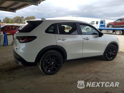 Trzecie zdjęcie samochodu z tyłu: 2025 HONDA HR-V SPORT VIN:3CZRZ2H52SM747666 - miniatura