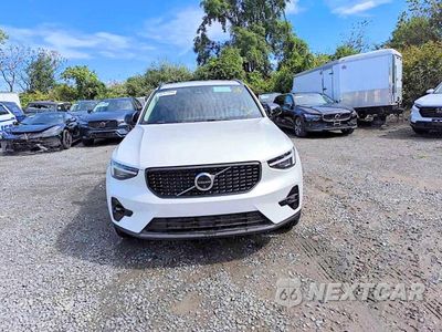 Piąte zdjęcie samochodu w środku: 2026 VOLVO XC40 PLUS VIN:YV4L12UC2T2792779 - miniatura