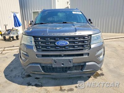 Piąte zdjęcie samochodu w środku: 2017 FORD EXPLORER SPORT VIN:1FM5K8GT1HGA23025 - miniatura