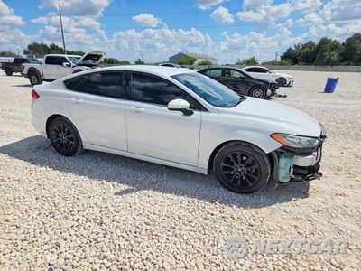 Czwarte zdjęcie samochodu z boku: 2017 FORD FUSION SE VIN:3FA6P0H75HR380106 - miniatura