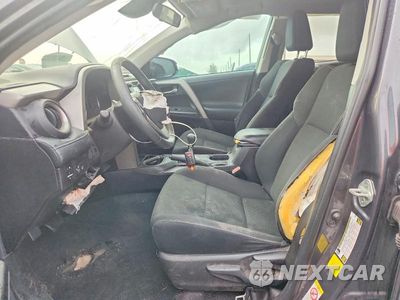 Zdjęcie 7 z 14 samochodu: 2018 TOYOTA RAV4 XLE VIN:2T3WFREV1JW515359 - miniatura
