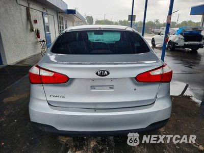 Zdjęcie 6 z 12 samochodu: 2015 KIA FORTE LX VIN:KNAFK4A67F5393745 - miniatura
