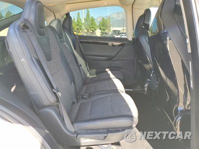 Zdjęcie 11 z 13 samochodu: 2016 TESLA MODEL X VIN:5YJXCDE24GF026166 - miniatura