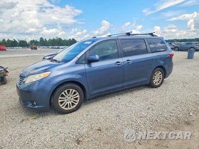 2017 TOYOTA SIENNA XLE 8-PASSENGER 5TDYZ3DC0HS877126 - główne zdjęcie licytacji z USA - miniatura