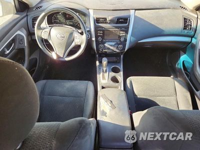 Zdjęcie 8 z 12 samochodu: 2015 NISSAN ALTIMA 2.5 S VIN:1N4AL3AP1FC450214 - miniatura