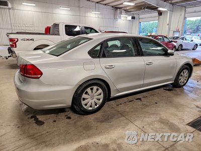 Trzecie zdjęcie samochodu z tyłu: 2012 VOLKSWAGEN PASSAT S VIN:1VWAP7A36CC074718 - miniatura