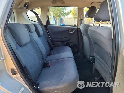 Zdjęcie 10 z 12 samochodu: 2012 HONDA FIT VIN:JHMGE8H35CS000855 - miniatura
