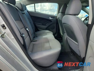 Zdjęcie 10 z 12 samochodu: 2018 KIA FORTE LX VIN:3KPFL4A71JE283778 - miniatura