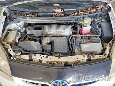 Zdjęcie 11 z 12 samochodu: 2010 TOYOTA PRIUS III VIN:JTDKN3DU3A0072952 - miniatura