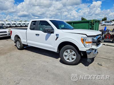 Czwarte zdjęcie samochodu z boku: 2022 FORD F150 SUPER CAB VIN:1FTEX1CB3NKF08379 - miniatura