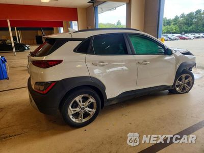 Trzecie zdjęcie samochodu z tyłu: 2023 HYUNDAI KONA SEL VIN:KM8K62AB9PU978756 - miniatura